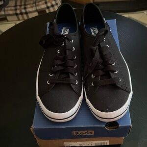 Keds Women’s Black Kickstart Sneakers